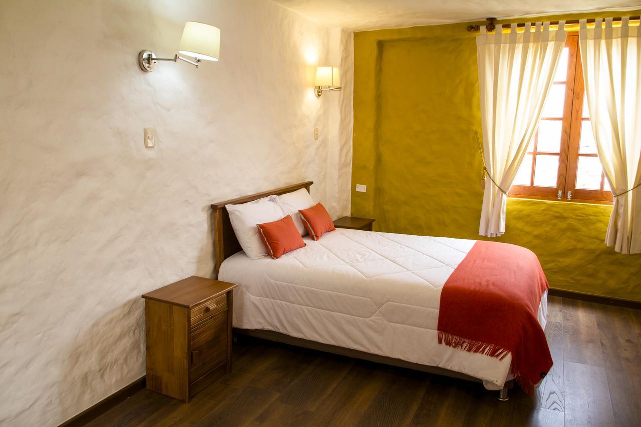 La Casa De Santiago Hotel กาบานากอนเด ภายนอก รูปภาพ